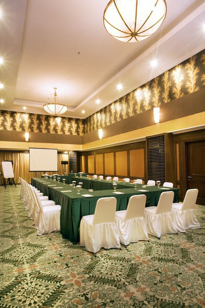 Aston Tropicana Hotel Bandung