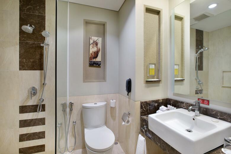 Aston Primera Pasteur Hotel And Convention Center