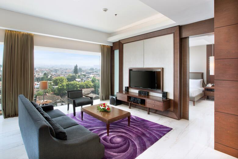 Aston Primera Pasteur Hotel And Convention Center