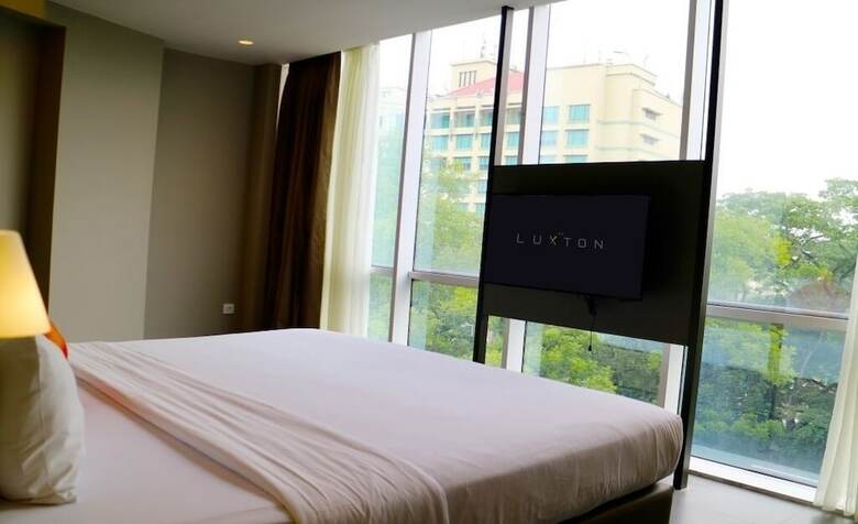 The Luxton Hotel