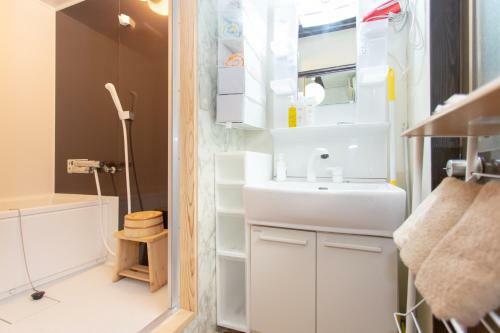 Guesthouse Oneworld Shijo?????