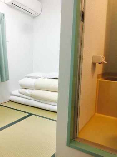 Hostal Bj Family House