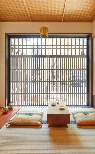 Hotel Ethnography - Gion Furumonzen