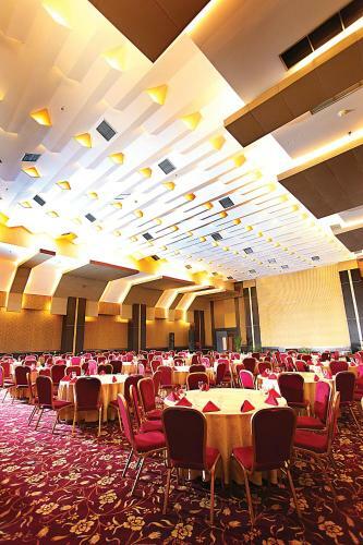 Golden Flower Hotel Bandung