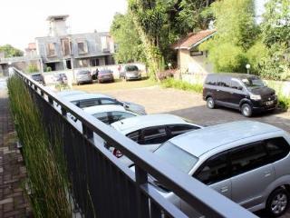 Hostal Setra Priangan Guest House