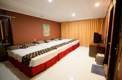 Hostal Guest House Salon & Spa Fora Taman Lingkar