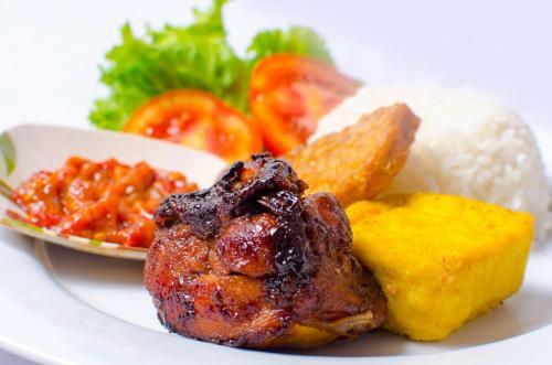 Hostal Guest House Salon & Spa Fora Taman Lingkar