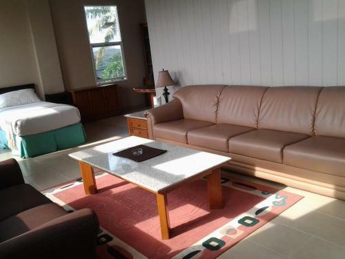 U Village Hotel And Villa