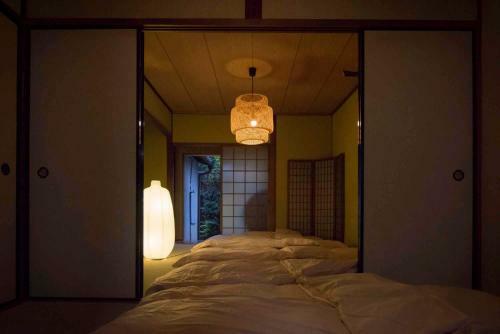 �earthlounge� Modern And Tradition