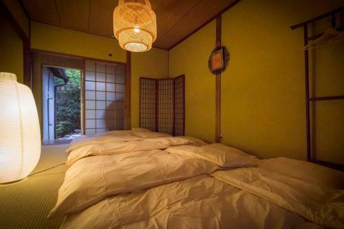 �earthlounge� Modern And Tradition
