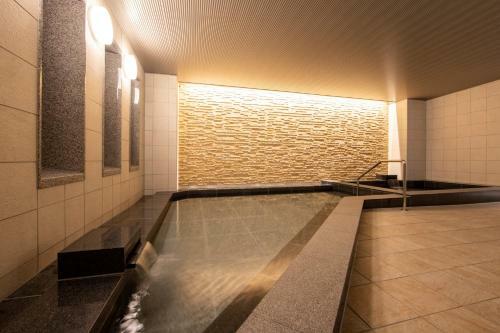 Karaksa Hotel Grande Shin-osaka Tower