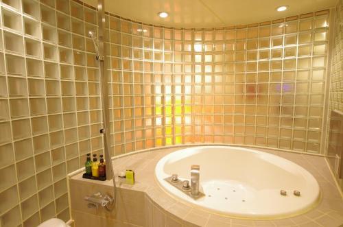 Blue Hotel Octa (Adult Only)