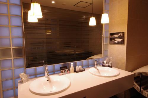 Blue Hotel Octa (Adult Only)