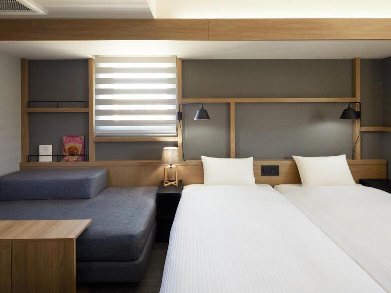 Lamp Light Books Hotel Sapporo