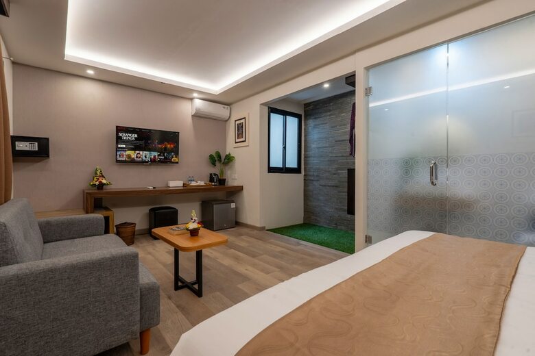 Everyday Smart Hotel