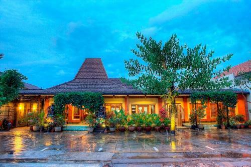 Hostal Maharani Guest House