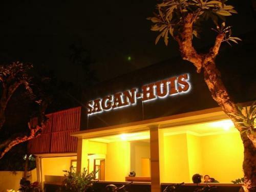 Sagan Huis Hotel & Coffee Shop