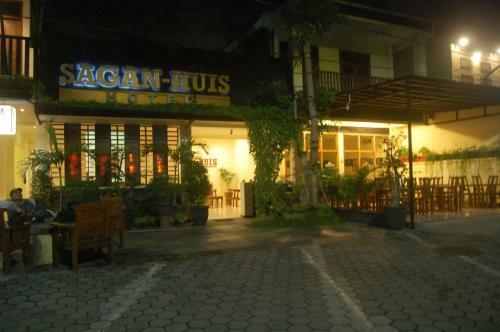 Sagan Huis Hotel & Coffee Shop
