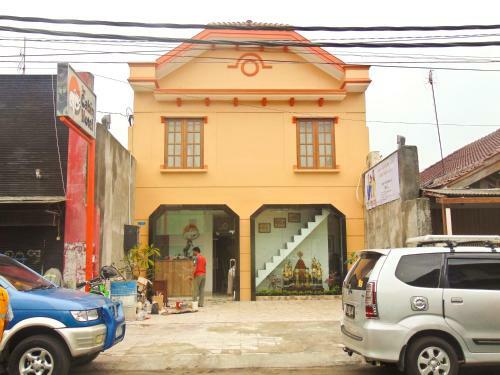 Cabin Hotel Bhayangkara