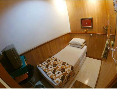 The Cabin Hotel