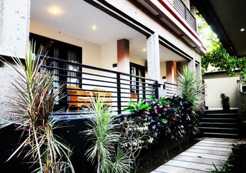 Hotel Taman Tirta Ayu Pool And Mansion
