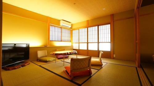 6-6-6 / Vacation Stay 61190