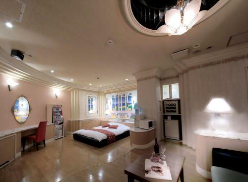 Hotel Mio City (Adult Only)