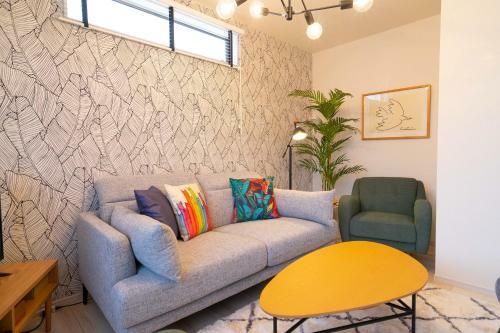 Okinawa Beach House Golden Drop S