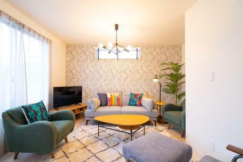 Okinawa Beach House Golden Drop S