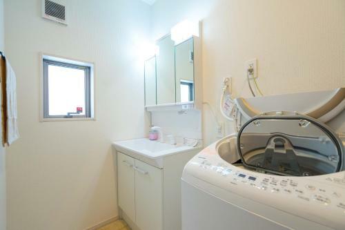 Okinawa Beach House Golden Drop S