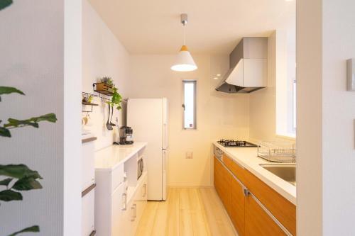 Okinawa Beach House Golden Drop S