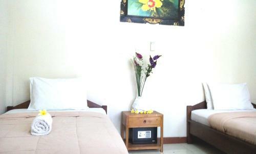 Hotel Taxa Inn Kuta Raya