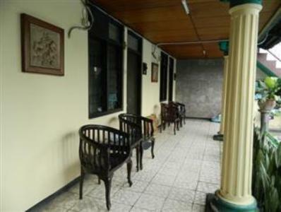 Hostal Metro Guest House