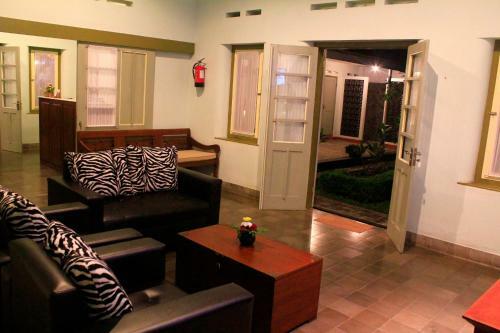 The Kresna Hotel