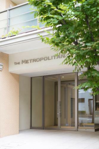Hostal The Metropolitan Hakata The Best Location For Hakata Sightseeing