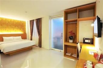 Tickle Hotel