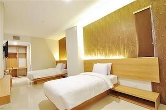 Tickle Hotel