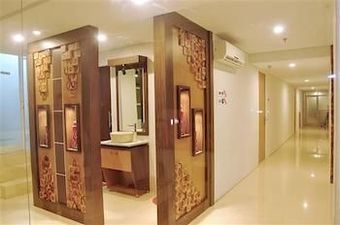 Tickle Hotel