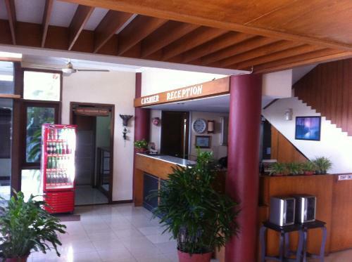 Hotel Harmony Inn