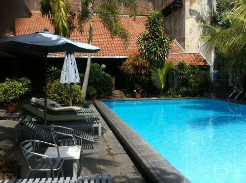 Hotel Harmony Inn