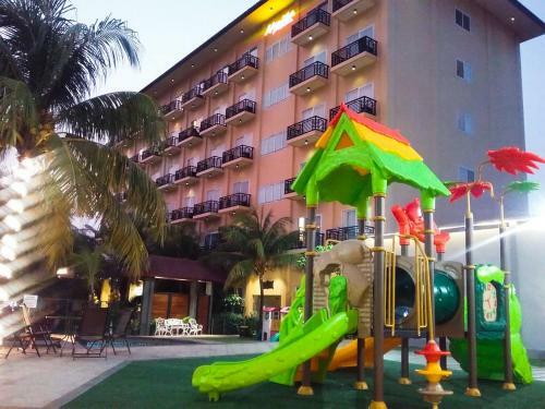 Narita Classic Hotel Tangerang