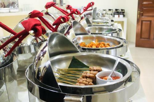 Narita Classic Hotel Tangerang