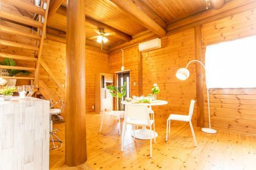 Awaji Seaside Log House