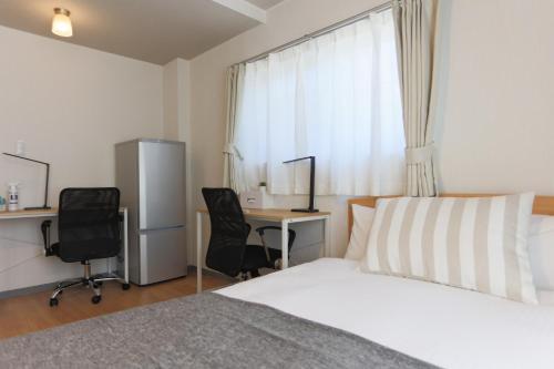 Newport Business Hotel - Vacation Stay 94505