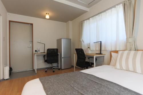Newport Business Hotel - Vacation Stay 94505