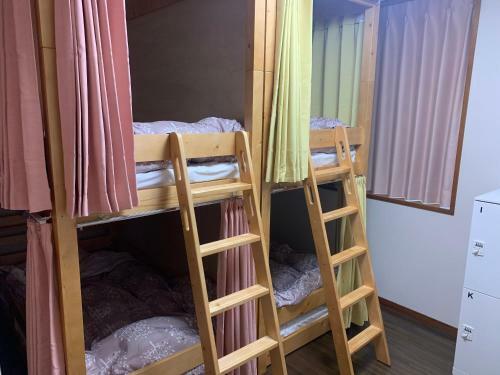 Hostal Guesthouse Zink