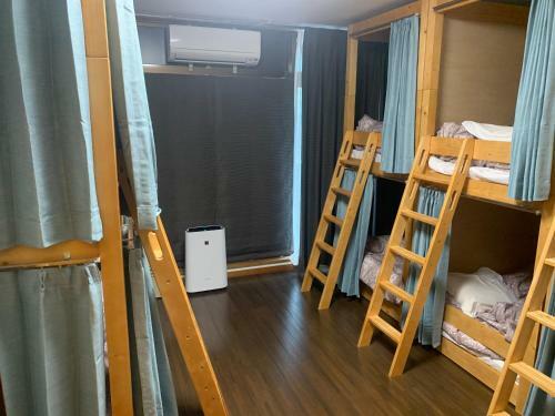 Hostal Guesthouse Zink