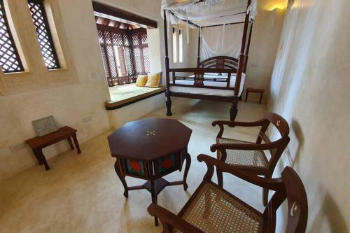 Oneway House Lamu Seaview Rooftop & Pool
