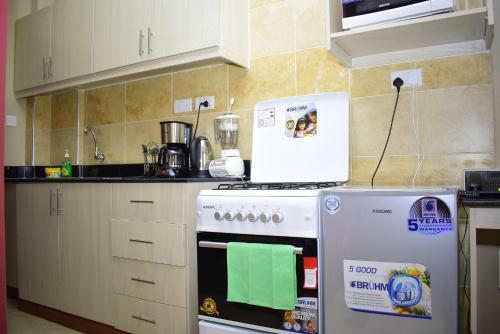 Apartamento West Luxury Homes