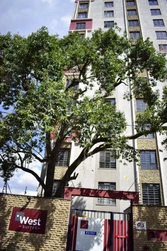 Apartamento West Luxury Homes